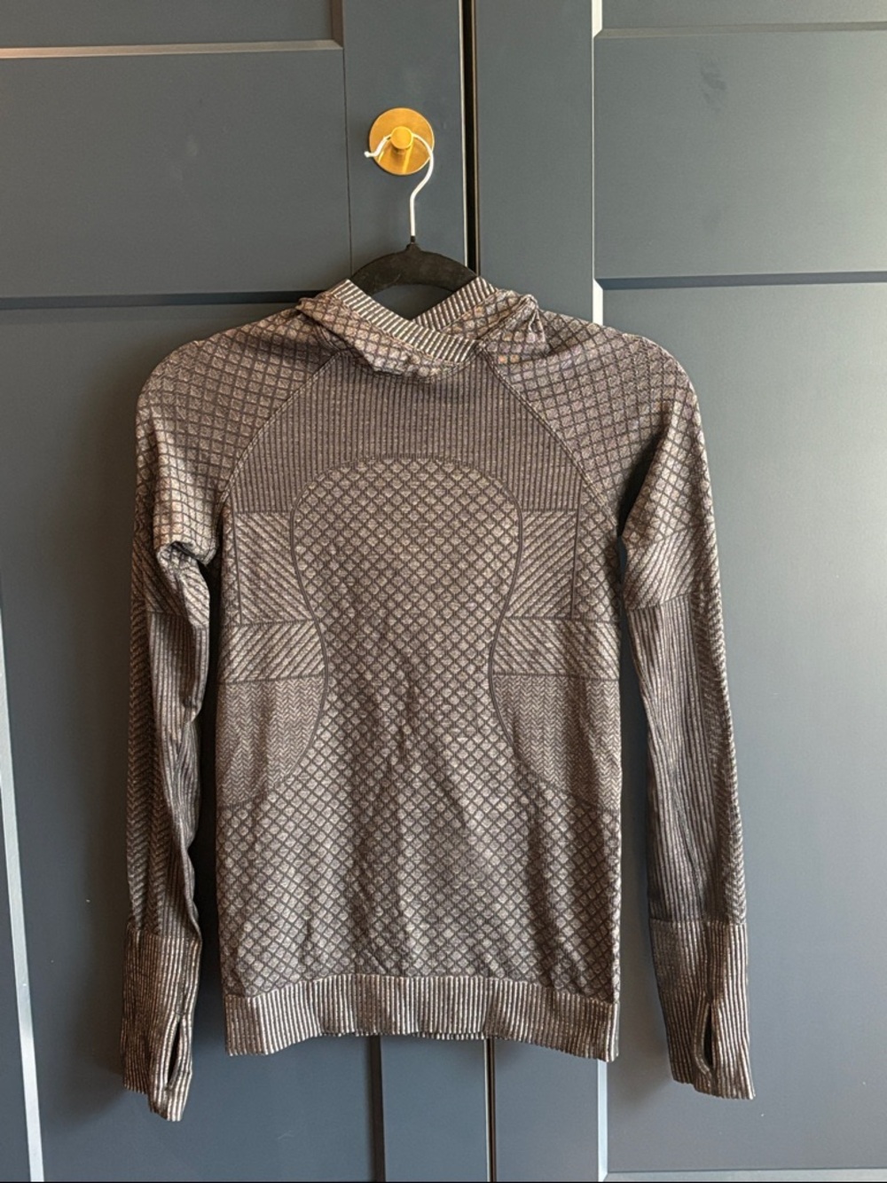 Lululemon Women's Long-Sleeve Textured Pullover Hoodie - Charcoal Gray